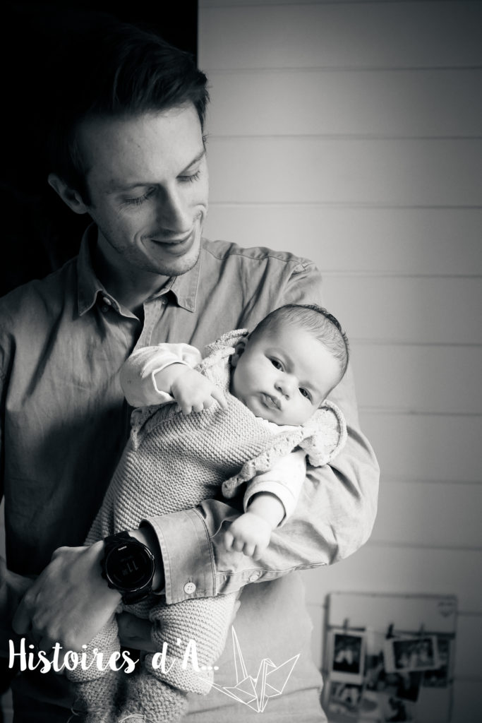 Photographe bébé Levallois papa et sa fille