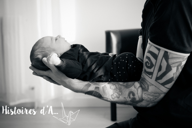 Photographie nouveau-né lifestyle bébé et papa